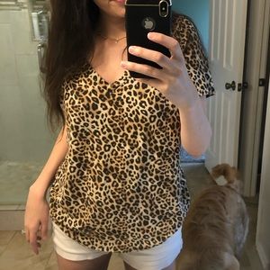 Cheetah V-neck tshirt